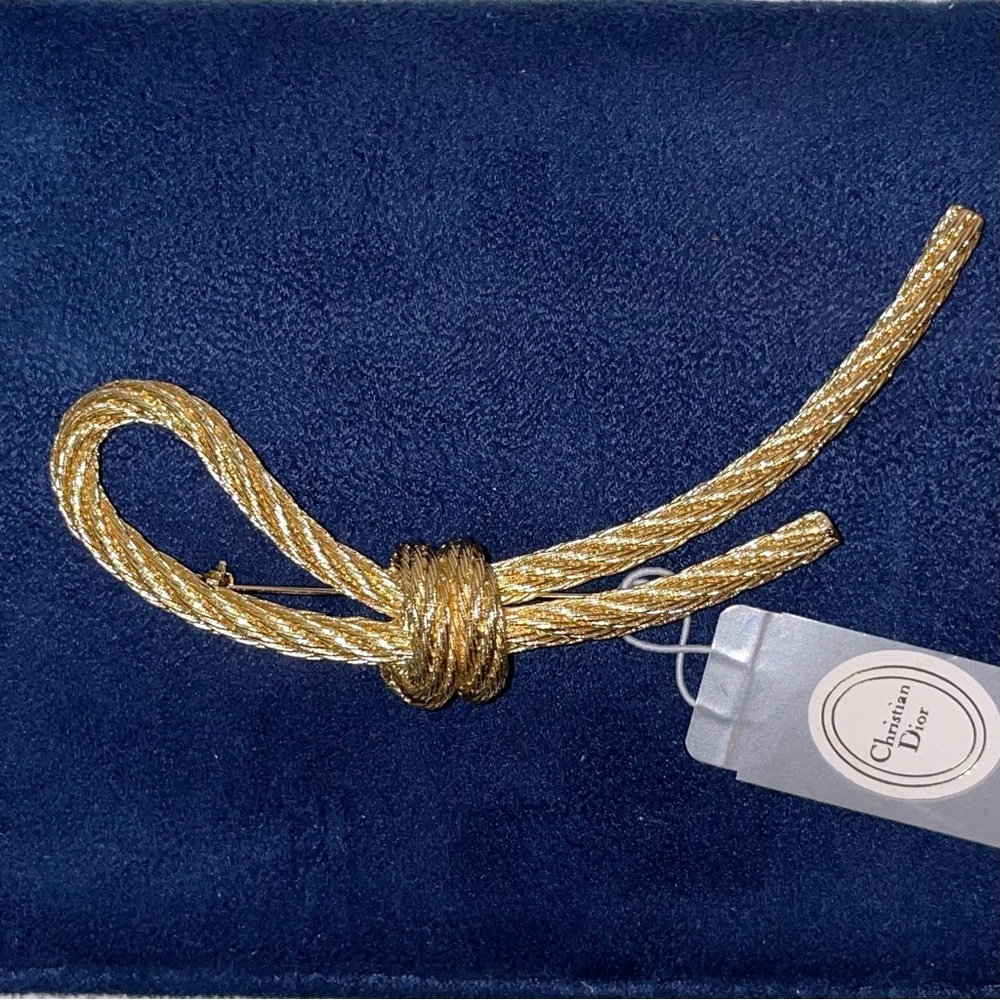 Vintage Dior Gold Brooch!